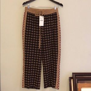 Zara pants NWT size Medium
